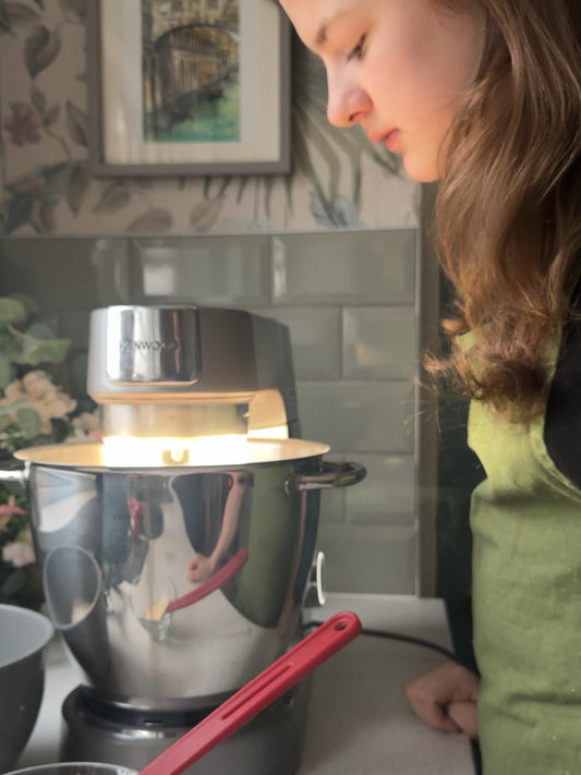 Private cake decorating masterclass