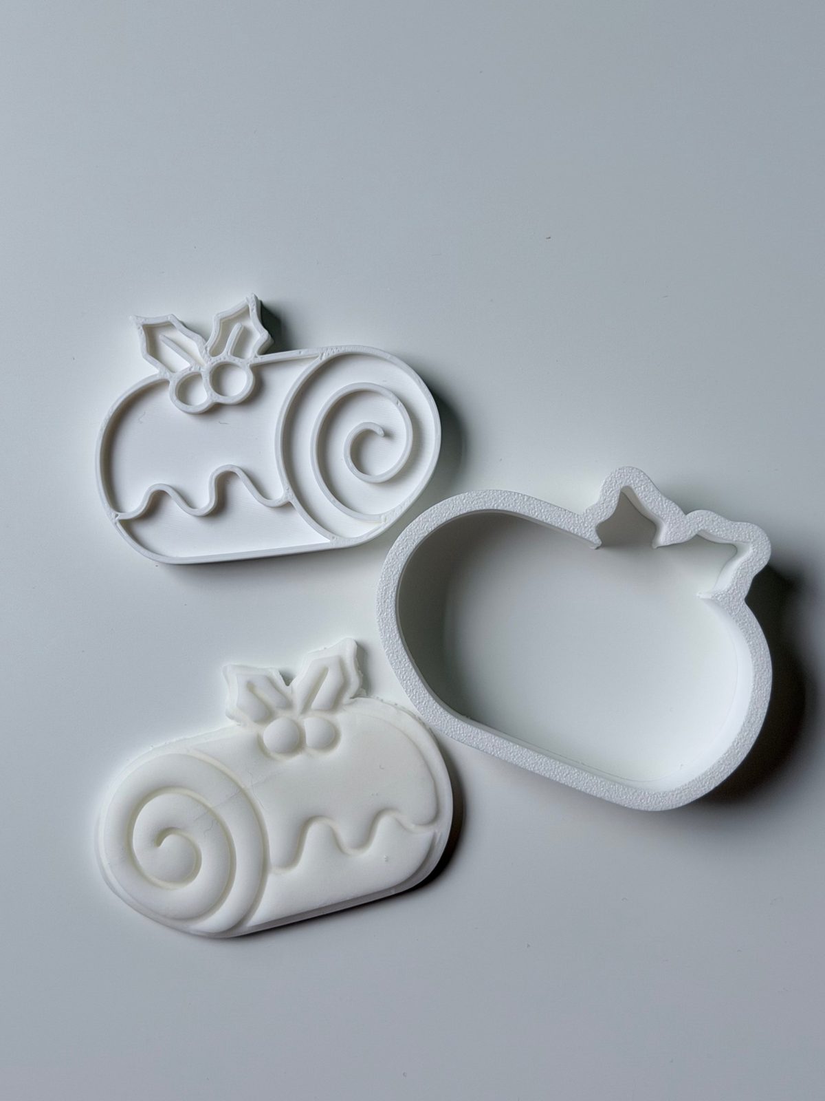Yule Log Christmas Cake Cookie Cutter & Stamp
